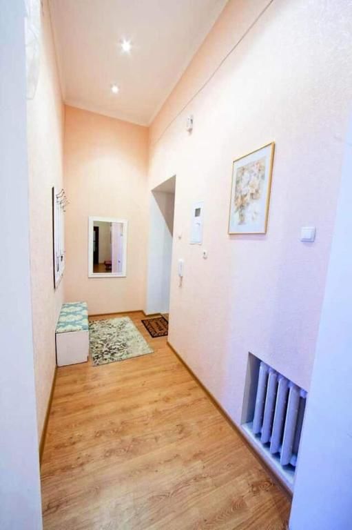 Апартаменты Apartment in Most Historic Upscale Neighborhood Киев
