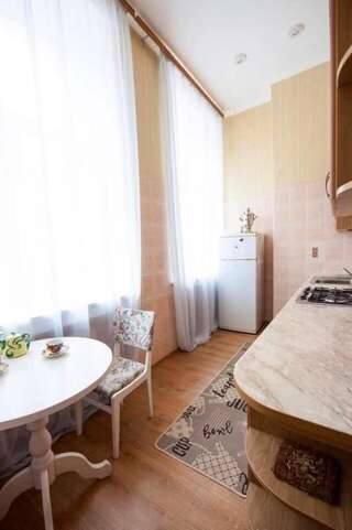 Апартаменты Apartment in Most Historic Upscale Neighborhood Киев Апартаменты с 1 спальней-23